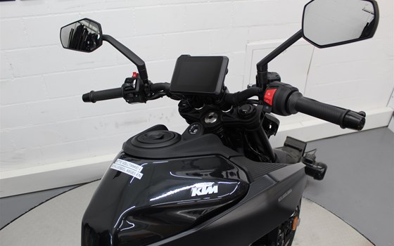 Neufahrzeug KTM 125 Duke - Bild 10