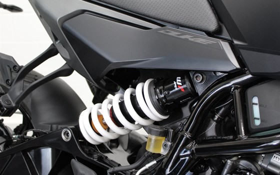 Neufahrzeug KTM 125 Duke - Bild 9