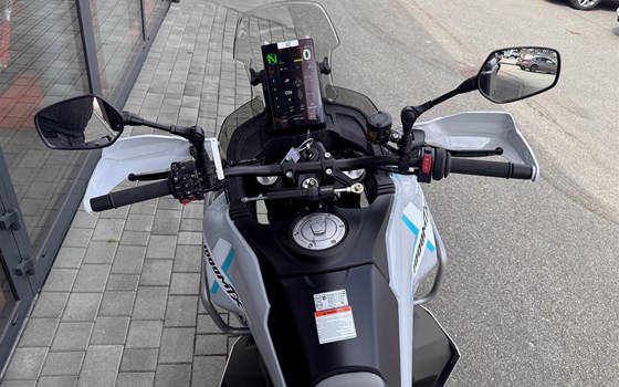Neufahrzeug CFMOTO 1000MT-X - Bild 8