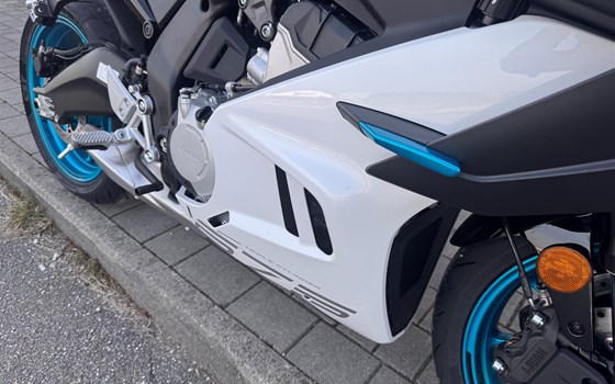 Neufahrzeug CFMOTO 675SR-R - Bild 6