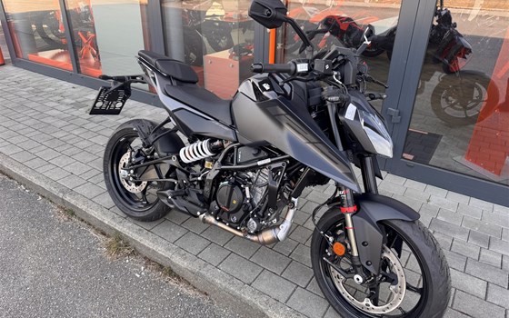 Neufahrzeug KTM 125 Duke - Bild 1