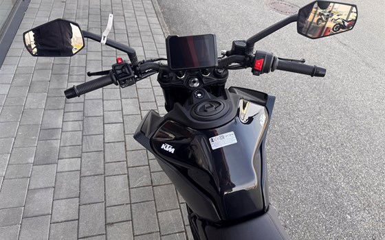 Neufahrzeug KTM 125 Duke - Bild 6
