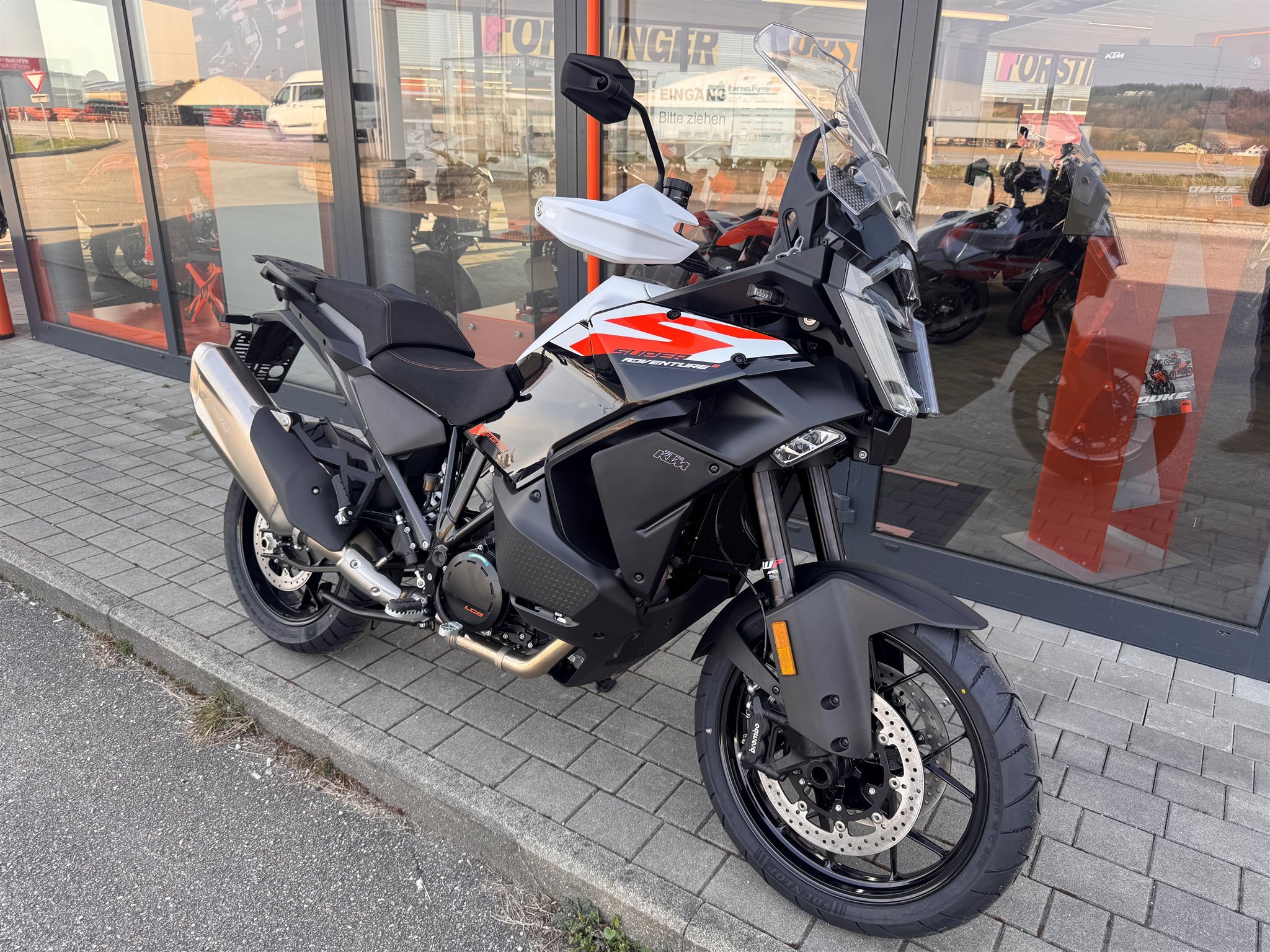 KTM 1390 Super Adventure S EVO