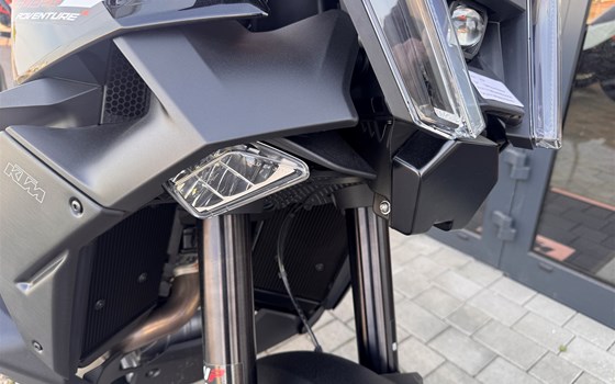 Neufahrzeug KTM 1390 Super Adventure S EVO - Bild 8