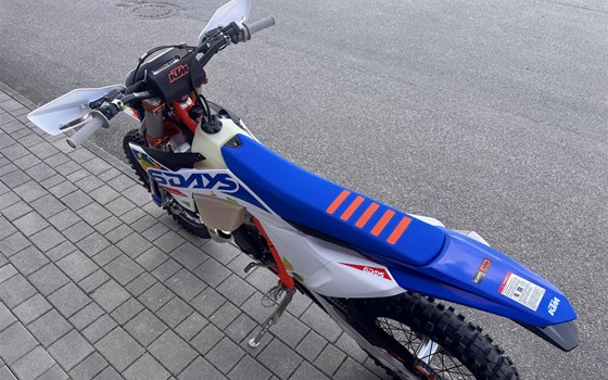 Neufahrzeug KTM 300 EXC SIX DAYS - Bild 4