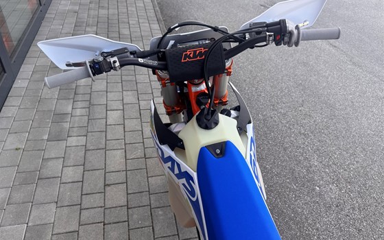 Neufahrzeug KTM 300 EXC SIX DAYS - Bild 6