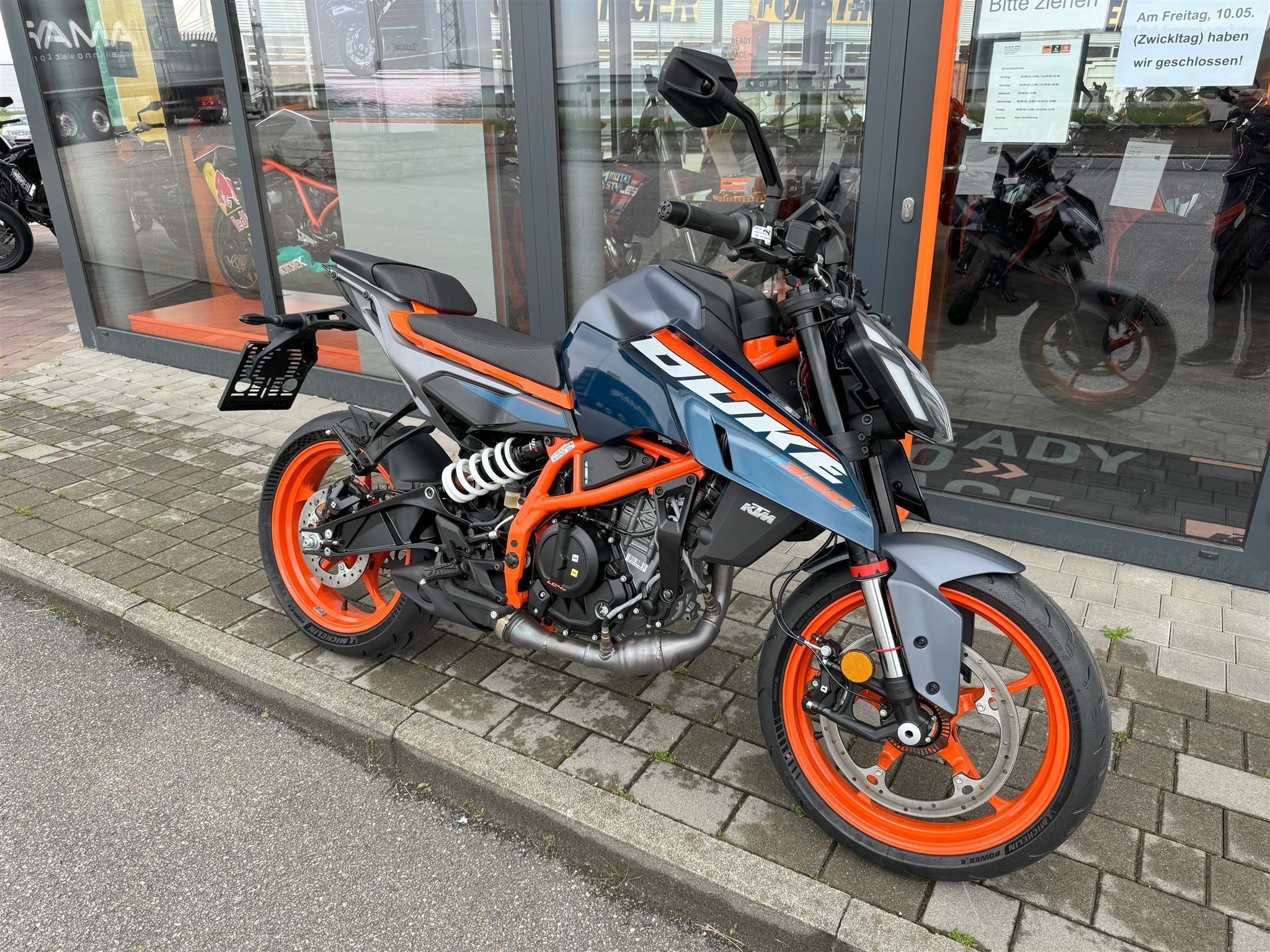 KTM 390 Duke