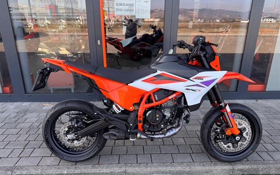 Neufahrzeug KTM 390 SMC R - Bild 2