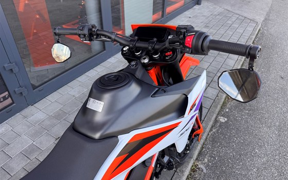 Neufahrzeug KTM 390 SMC R - Bild 5