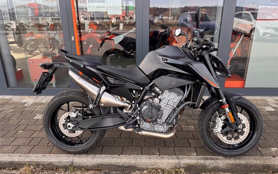 Gebrauchtmotorrad KTM 890 Duke - Bild 2