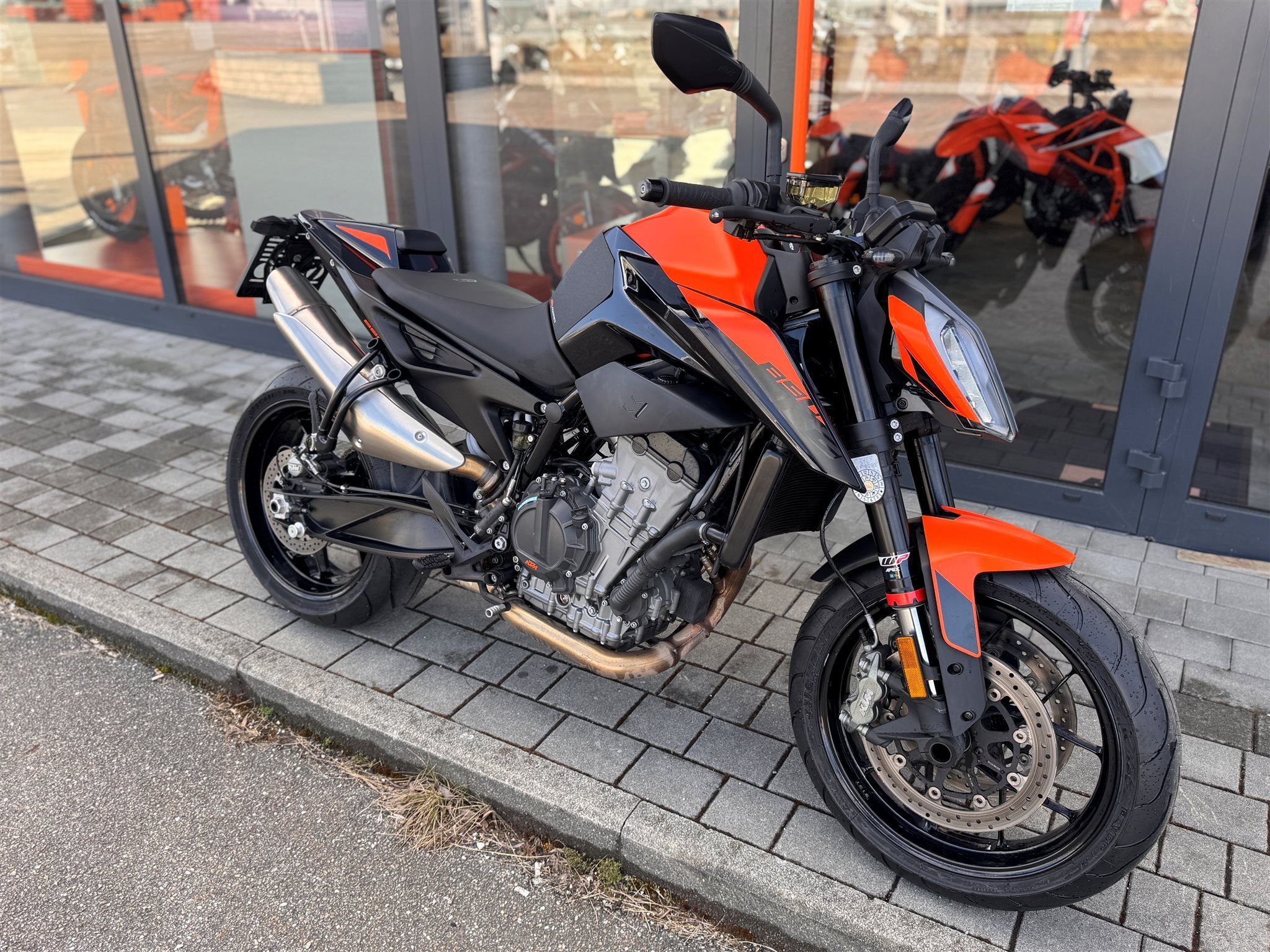 KTM 890 Duke