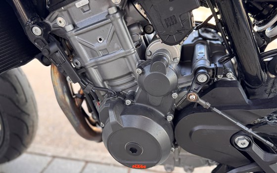 Gebrauchtmotorrad KTM 890 Duke - Bild 11