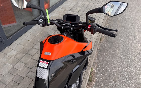 Gebrauchtmotorrad KTM 890 Duke - Bild 7
