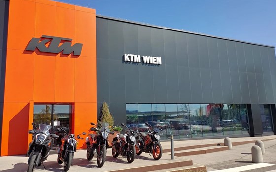 Gebrauchtmotorrad KTM 890 Adventure - Bild 2