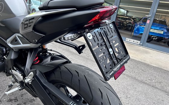 Gebrauchtmotorrad Triumph Street Triple 765 R - Bild 4