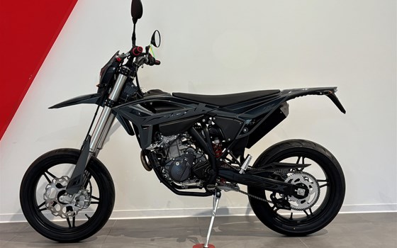 Neufahrzeug Beta RR 125 4T Motard T X special edition - Bild 1