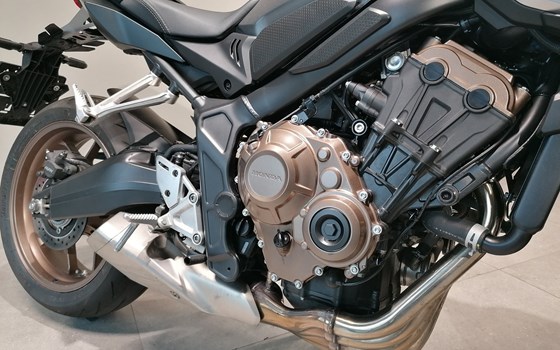 Gebrauchtmotorrad Honda CB650R - Bild 3