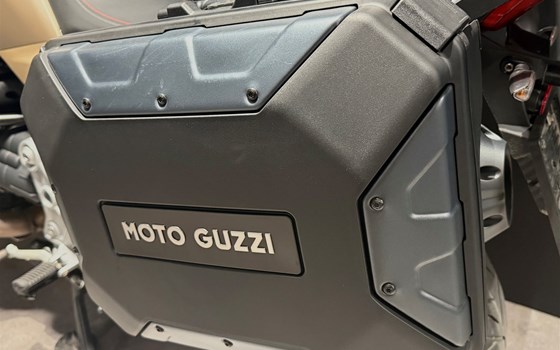 Gebrauchtmotorrad Moto Guzzi V85 TT - Bild 8