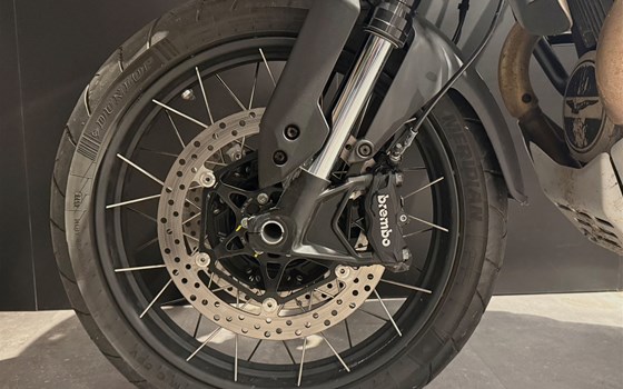 Gebrauchtmotorrad Moto Guzzi V85 TT - Bild 9