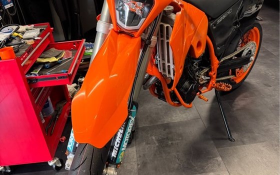 Gebrauchtmotorrad KTM 525 EXC - Bild 1