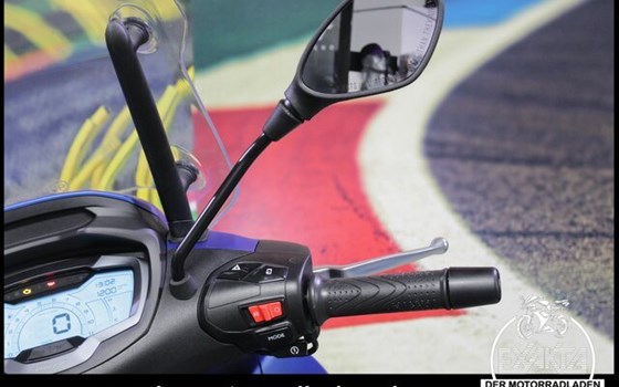 Gebrauchtmotorrad Piaggio Beverly 400 S - Bild 18