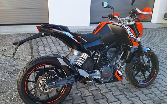 Gebrauchtmotorrad KTM 125 Duke - Bild 3