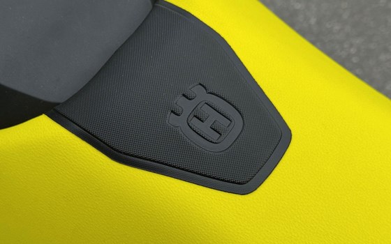 Neufahrzeug Husqvarna 701 Supermoto - Bild 20