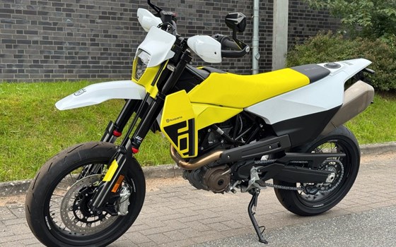 Neufahrzeug Husqvarna 701 Supermoto - Bild 5