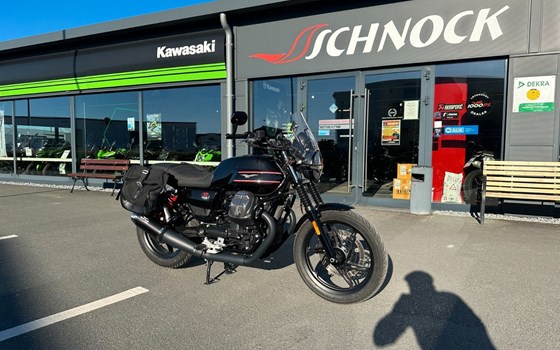 Gebrauchtmotorrad Moto Guzzi V7 Stone Special Edition - Bild 1