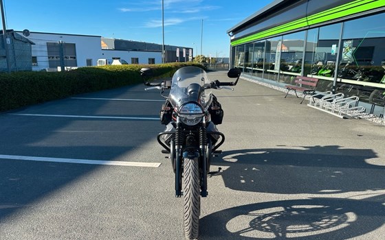 Gebrauchtmotorrad Moto Guzzi V7 Stone Special Edition - Bild 2