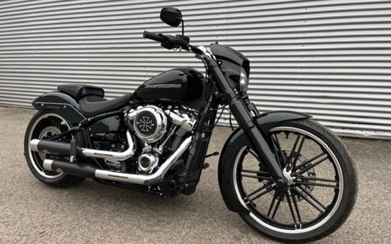 Gebrauchtmotorrad Harley-Davidson Softail Breakout FXBR - Bild 4