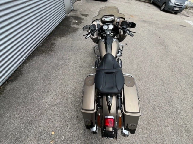 Harley-Davidson CVO Road Glide FLTRXSE (gold) - Bild 8