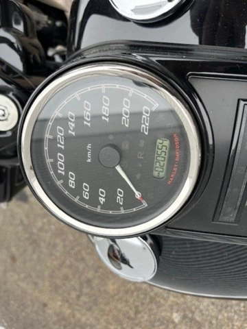 Harley-Davidson Touring Road King Special FLHRXS (schwarz) - Bild 12