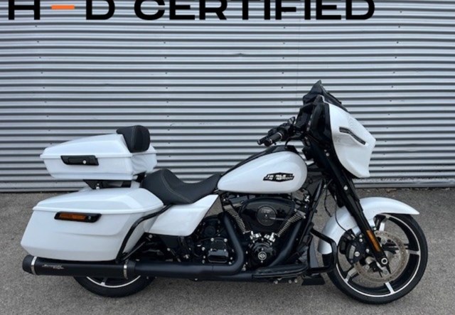 Harley-Davidson Street Glide FLHX (schwarz)