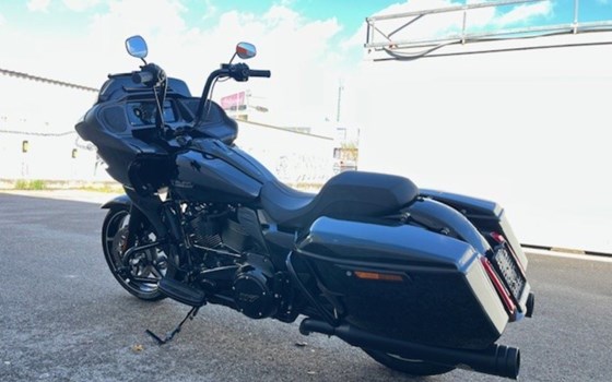 Gebrauchtmotorrad Harley-Davidson Road Glide FLTRX - Bild 10