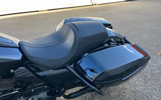 Gebrauchtmotorrad Harley-Davidson Road Glide FLTRX - Bild 12