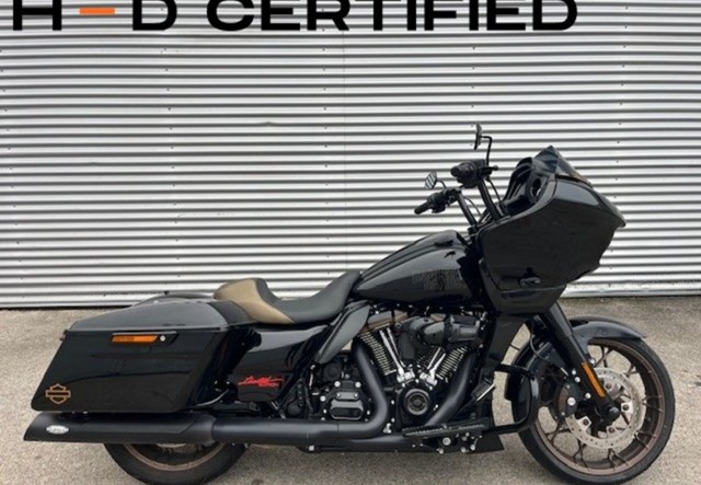 Harley-Davidson Touring Road Glide ST (schwarz)