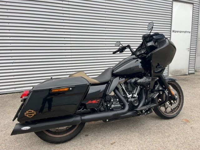 Harley-Davidson Touring Road Glide ST (schwarz) - Bild 8