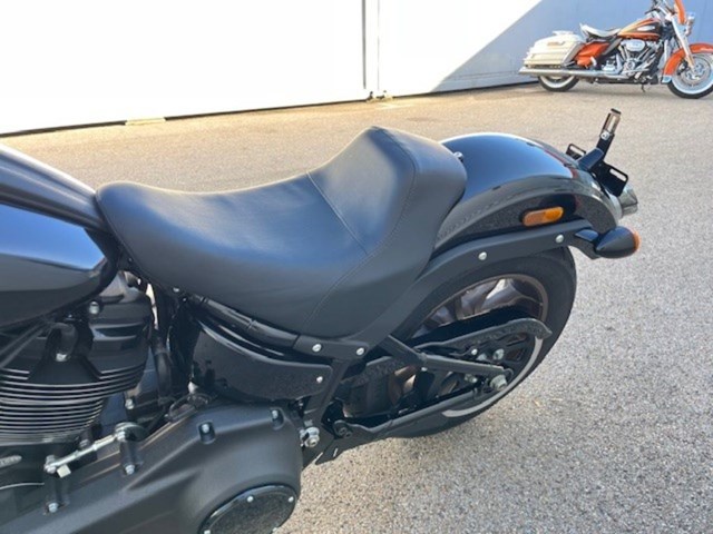 Harley-Davidson Softail Low Rider S FXLRS (schwarz) - Bild 10