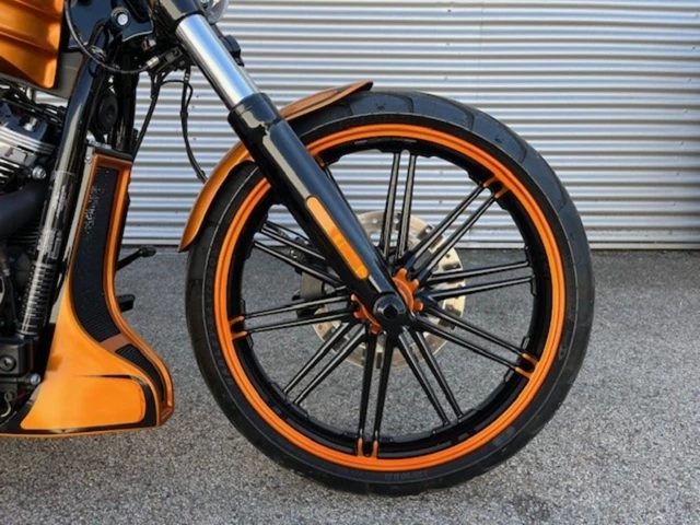 Harley-Davidson Softail Breakout 114 FXBRS (orange) - Bild 4