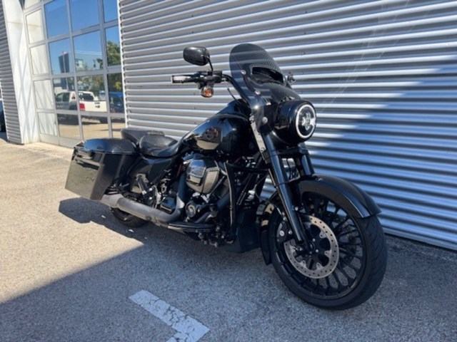 Harley-Davidson Touring Road King Special FLHRXS (schwarz) - Bild 4