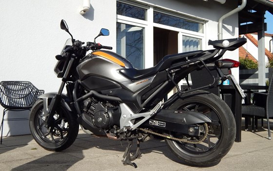 Gebrauchtmotorrad Honda NC700S - Bild 2