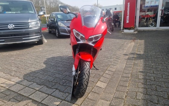 Gebrauchtmotorrad Honda VFR 800 F - Bild 2