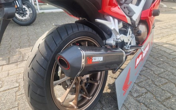 Gebrauchtmotorrad Honda VFR 800 F - Bild 4