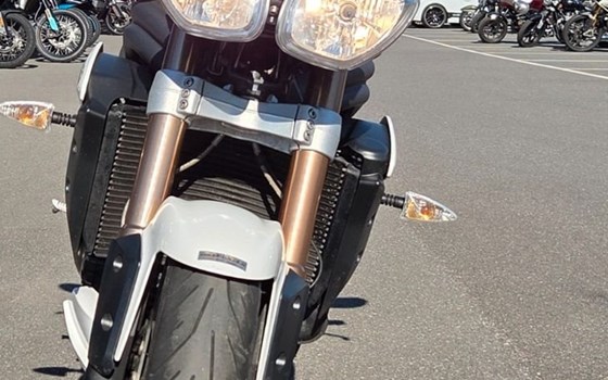 Gebrauchtmotorrad Triumph Speed Triple 1050 - Bild 3