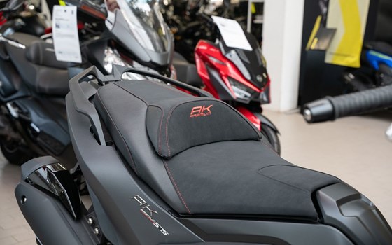 Neufahrzeug Kymco AK 575i ABS Premium - Bild 10