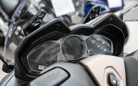 Neufahrzeug Kymco AK 575i ABS Premium - Bild 11