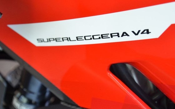 Gebrauchtmotorrad Ducati Panigale V4 Superleggera - Bild 12