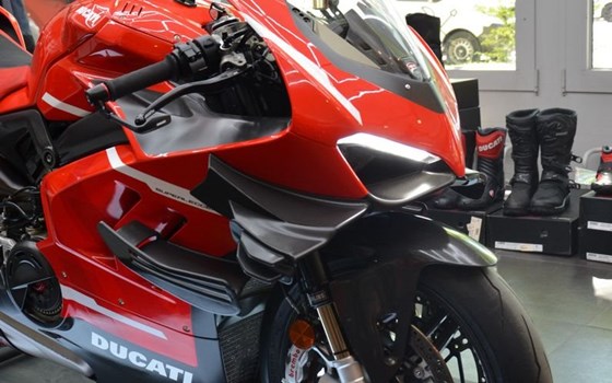 Gebrauchtmotorrad Ducati Panigale V4 Superleggera - Bild 3