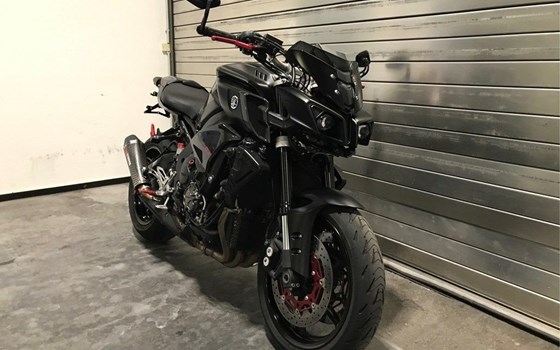 Gebrauchtmotorrad Yamaha MT-10 - Bild 2